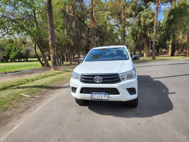 toyota-hillux-2018-4x4-dx-dc-big-4