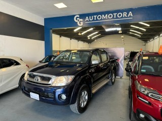 TOYOTA HILUX 3.0 TDI SRV MANUAL CUERO 2011