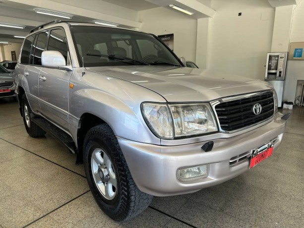 toyota-land-crusier-vx100-full-big-6