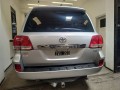 toyota-land-crusier-v8-45-200vx-2010-small-10