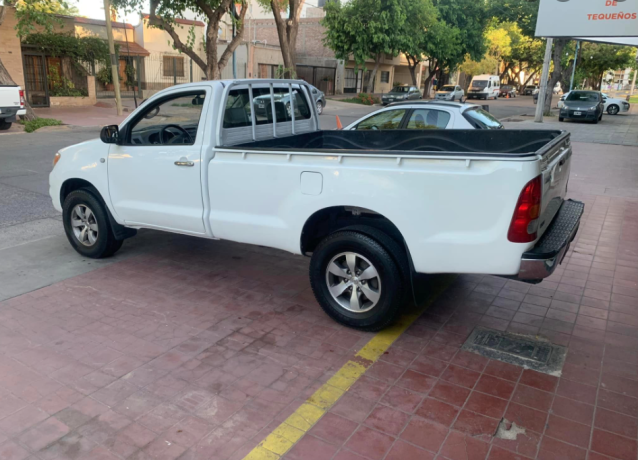 hilux-dx-cs-4x2-big-4