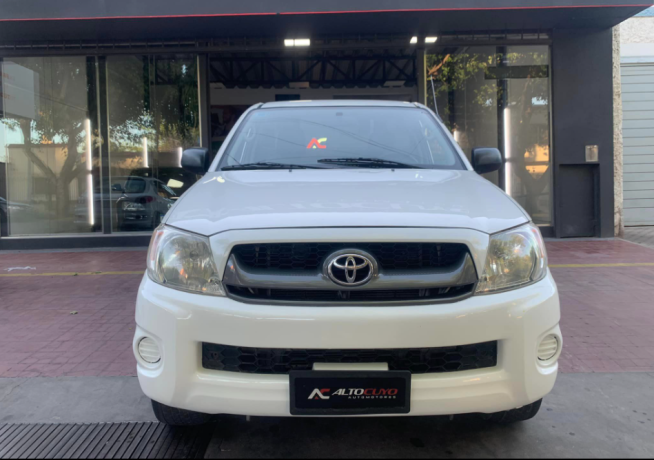 hilux-dx-cs-4x2-big-2