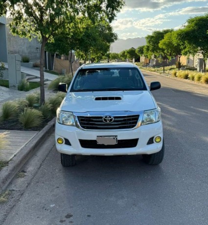 vendo-hilux-dx-4x4-2014-big-0