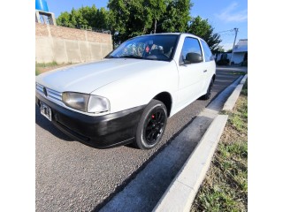 Volkswagen gol 1.0 GL Mi plus