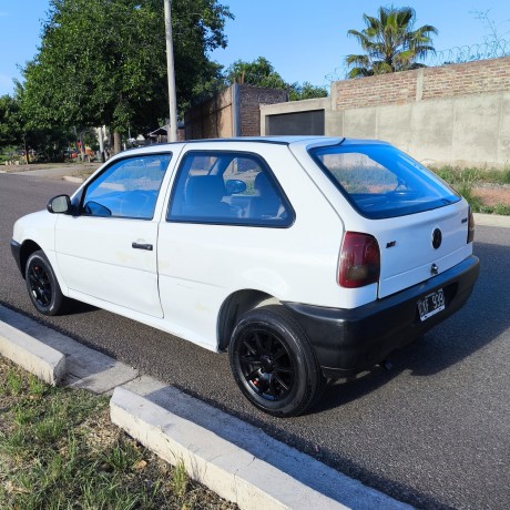 volkswagen-gol-10-gl-mi-plus-big-5