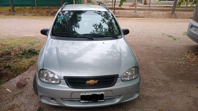 buscamos-familia-para-nuestra-rural-chevrolet-corsa-big-2