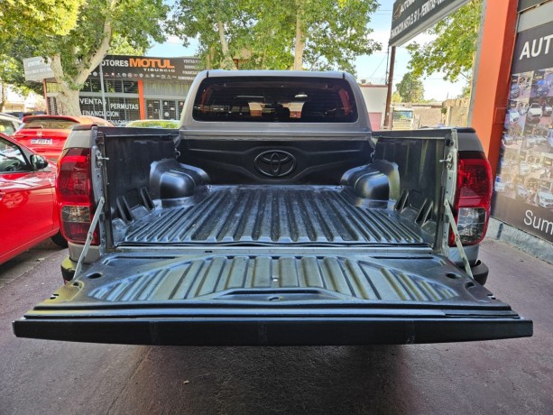 toyota-hilux-srv-28-4x2-dc-mt-tdi-2020-big-4