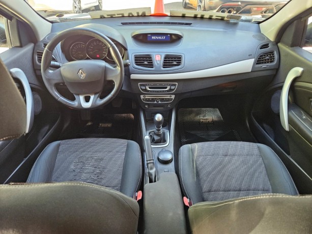 renault-fluence-luxe-20-2013-big-8