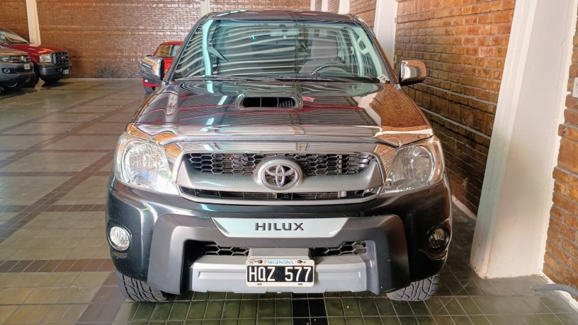 toyota-hilux-srv-2009-big-3