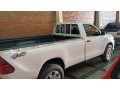 toyota-hilux-2016-small-1