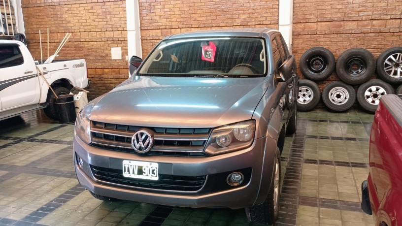 volkswagen-amarok-tdi-hi-line-2010-big-0