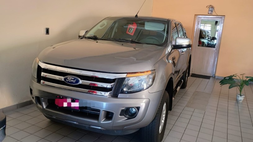 ford-ranger-xls-2013-big-0