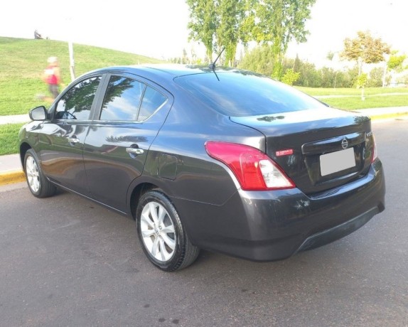 nissan-versa-16-advance-pure-drive-big-3