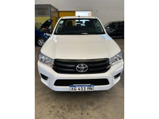 TOYOTA HILUX DX 2014