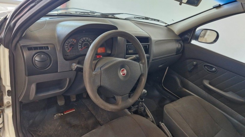 fiat-strada-working-14-aa-big-4