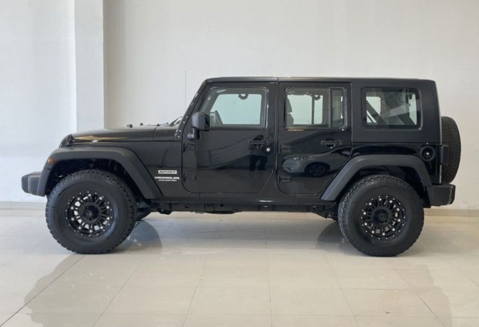 jeep-wrangler-sport-38-4ptas-unlimited-197cv-big-3