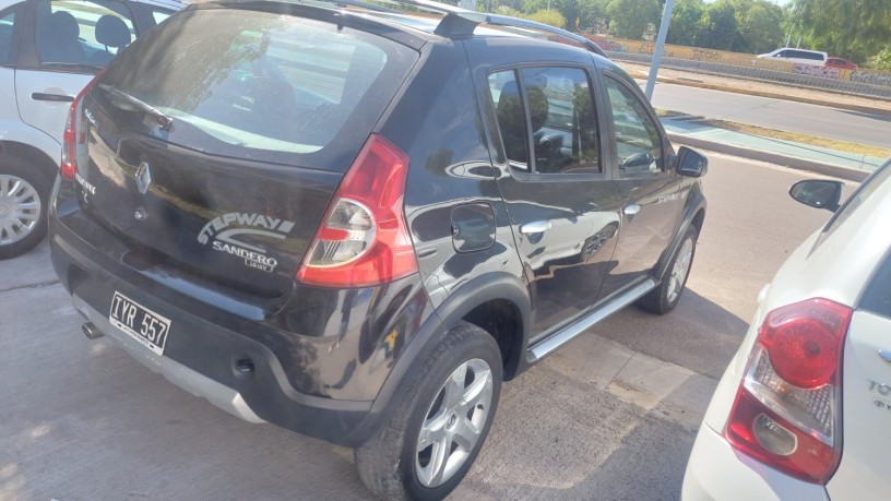 renault-sandero-stepway-confort-16-16v-big-2