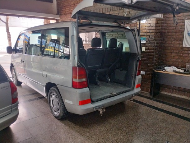 mercedes-benz-vito-7-asientos-big-5