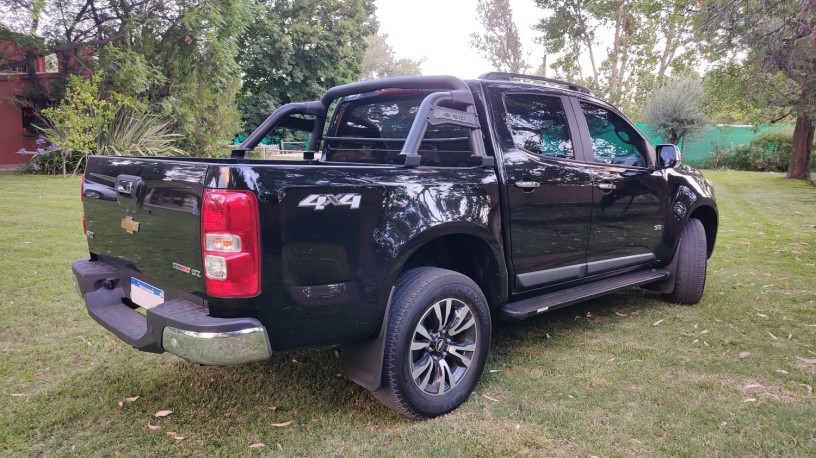 chevrolet-s10-ltz-4x4-at-2019-big-5