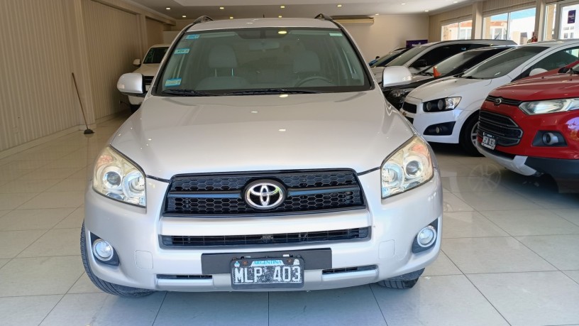 toyota-rav-4-2013-big-3