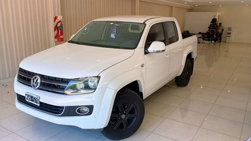 volkswagen-amarok-tdi-hi-line-2013-big-0