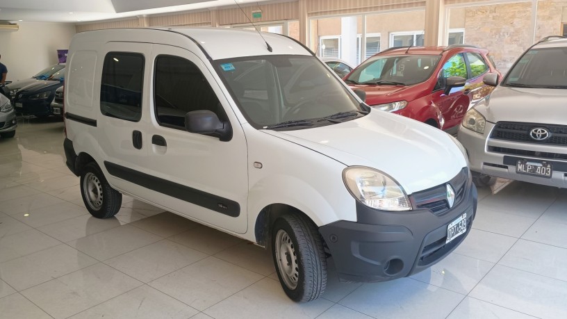 renault-kangoo-comfort-ph3-2015-big-2