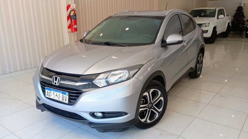 honda-hrv-elx-cvt-2017-big-0