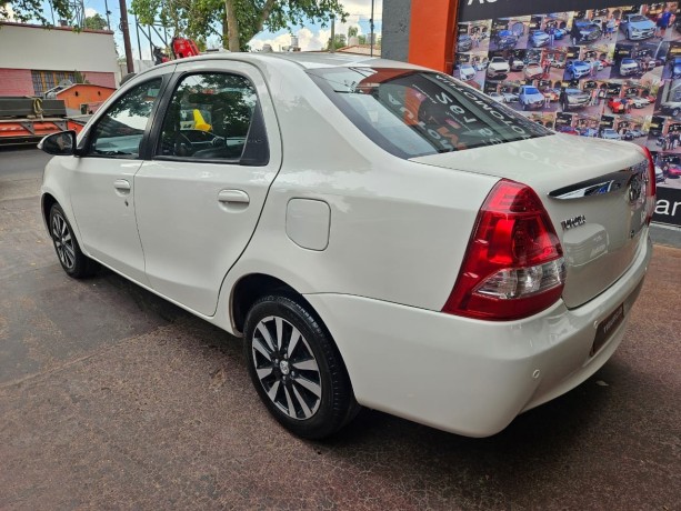 toyota-etios-platinum-15-2016-big-2