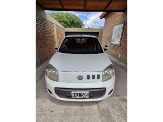 Fiat uno 2011, muy buen estado general y muy cómodo! Único dueño!