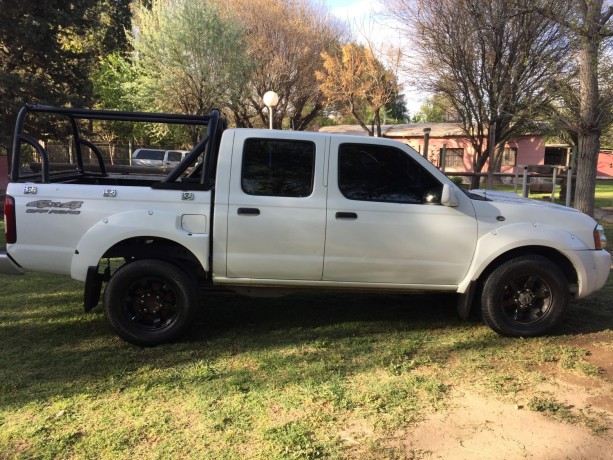 nissan-frontier-2005-4x4-se-28-dc-big-10