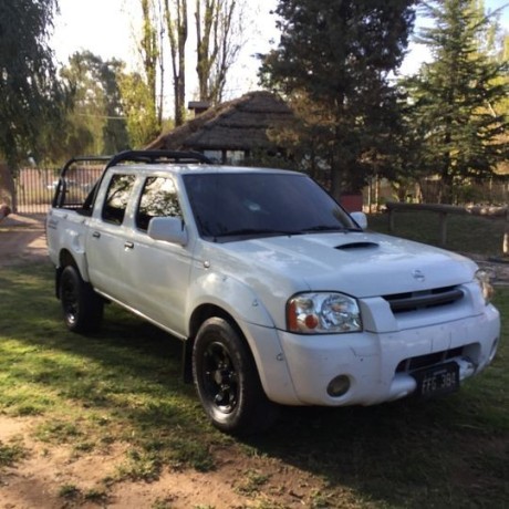 nissan-frontier-2005-4x4-se-28-dc-big-0