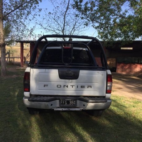 nissan-frontier-2005-4x4-se-28-dc-big-3