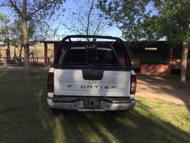 nissan-frontier-2005-4x4-se-28-dc-big-9