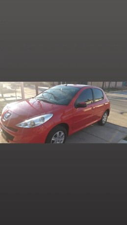 peugeot-207-modelo-2014-big-0