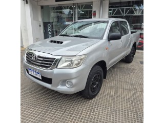 TOYOTA HILUX 2.5 DX PACK 4X4 Año 2015