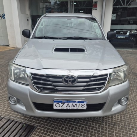 toyota-hilux-25-dx-pack-4x4-ano-2015-big-1