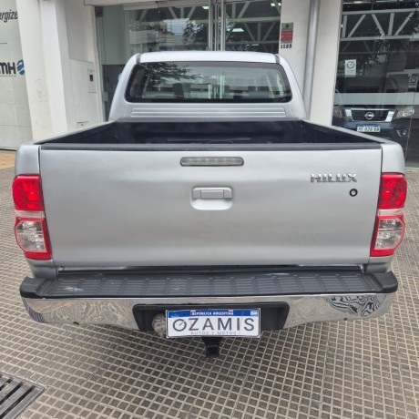 toyota-hilux-25-dx-pack-4x4-ano-2015-big-6