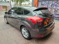 ford-focus-s-16-mt-2016-small-2