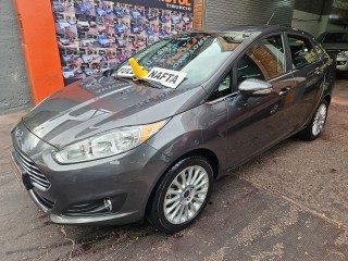 Ford Fiesta Titanium PowerShift 1.6 2015