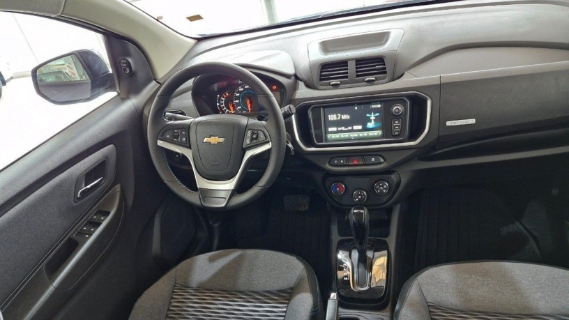 chevrolet-spin-active-18-at-7-pax-l21-big-4