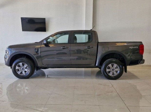 ford-ranger-l23-30-tdi-cd-4x4-xls-v6-10at-big-2