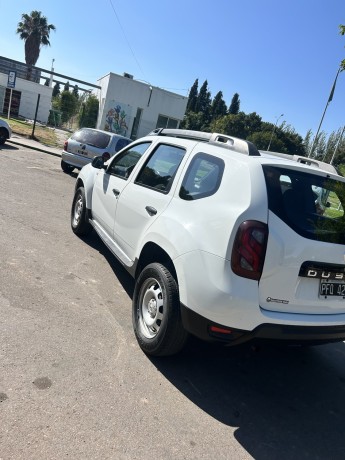 renault-duster-2015-big-2